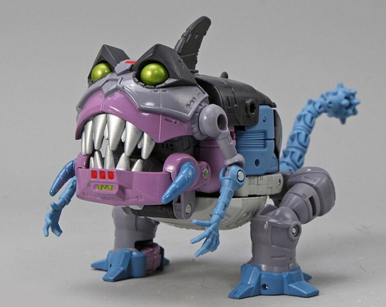 Transformers Studio Series 86 08 Gnaw  (18 of 18)